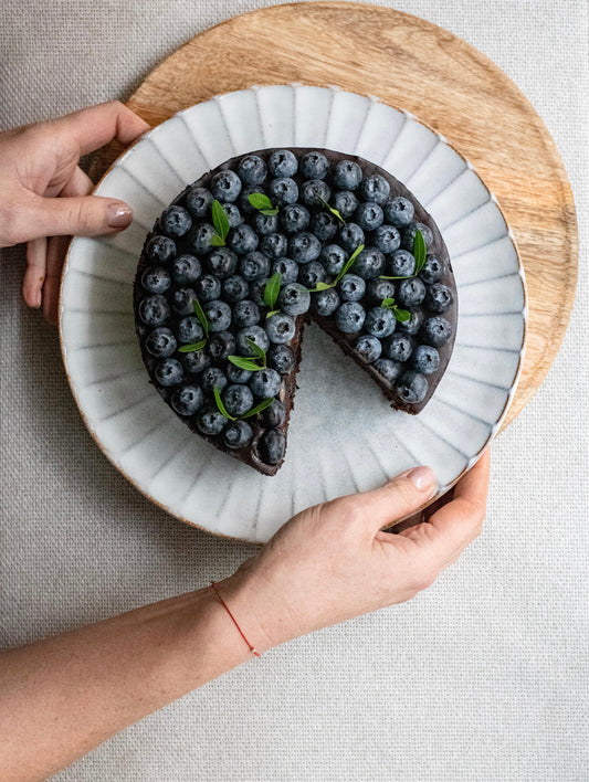 Chocolate cake with berries